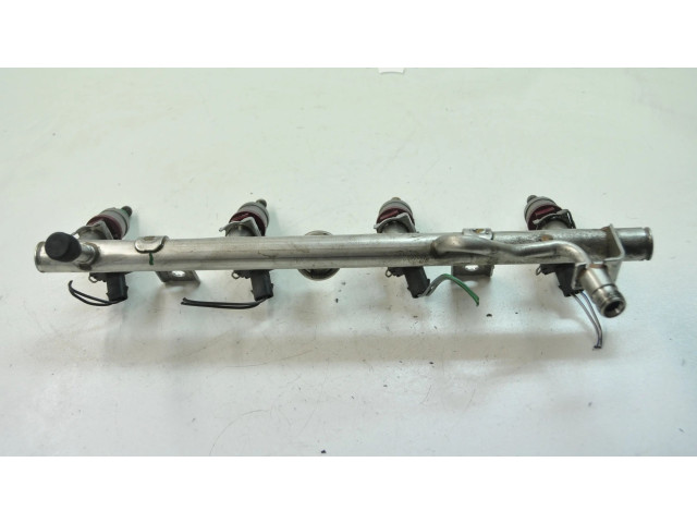 Vstřikovací lišta A2710780023   Mercedes-Benz C W204    M 271.950 