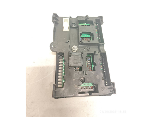 Блок предохранителей P00127005AP, 6837091   BMW 5 G30 G31    