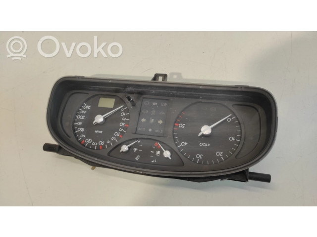 Панель приборов 8200399758, 7Y1N7615   Renault Laguna II       