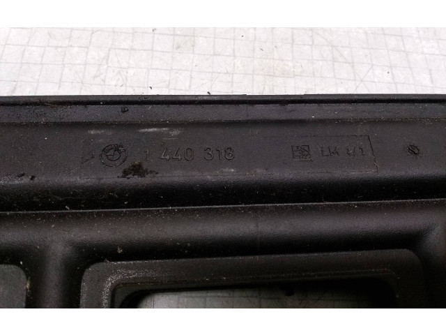 Vstřikovací lišta 1440318   BMW 3 E46  pro naftový motor 2.0  