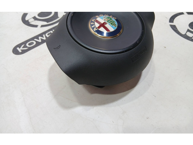 Подушка безопасности водителя 01561194440   Alfa Romeo 4C