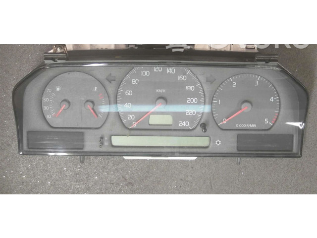 Přístrojová deska  Volvo S70  V70  V70 XC 1998 9168386  