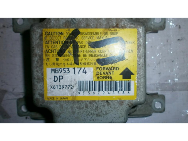 Блок подушек безопасности MB953174, X6T39772   Mitsubishi Colt