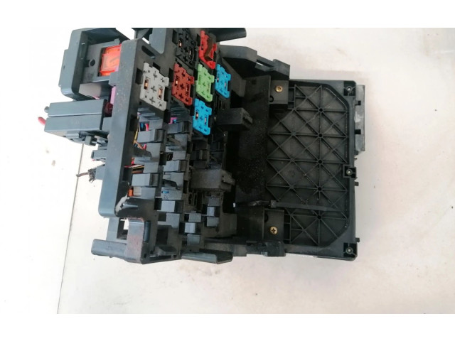 Блок предохранителей  s10815200   Volkswagen Sharan    