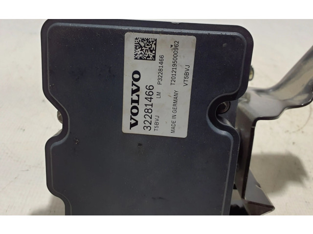 Блок АБС 32281466   Volvo  XC40   -  года