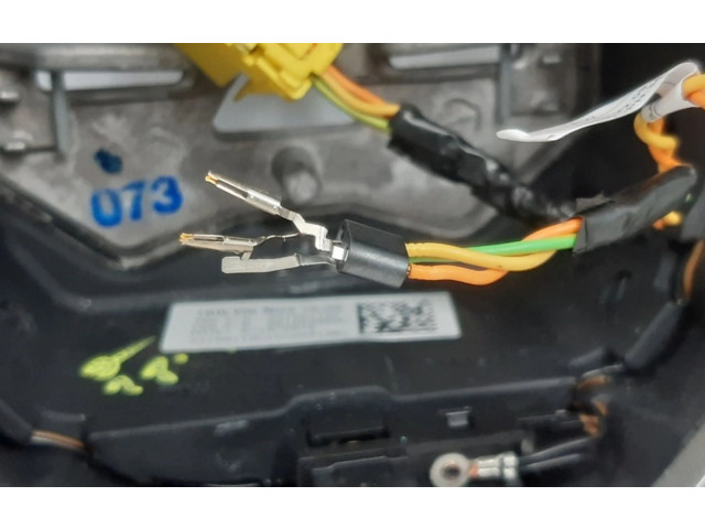 Volant Peugeot 3008 II 2016 98105486AU, 98105486AU  
