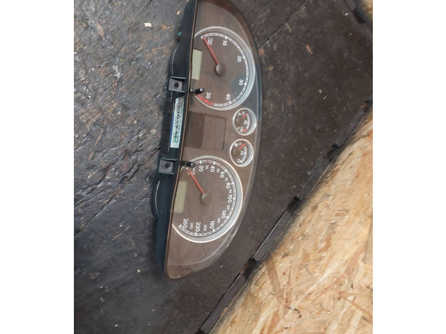 Панель приборов 3B0920826A   Volkswagen PASSAT B5.5       
