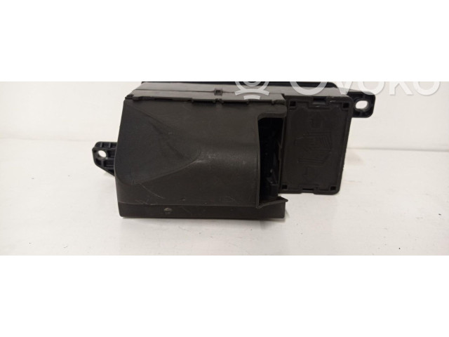 Блок предохранителей 921337201   Mini Cooper Countryman R60    