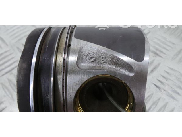 Píst A6510302517, 143110076311X   Mercedes-Benz CLA C117 X117 W117    OM 651.930 