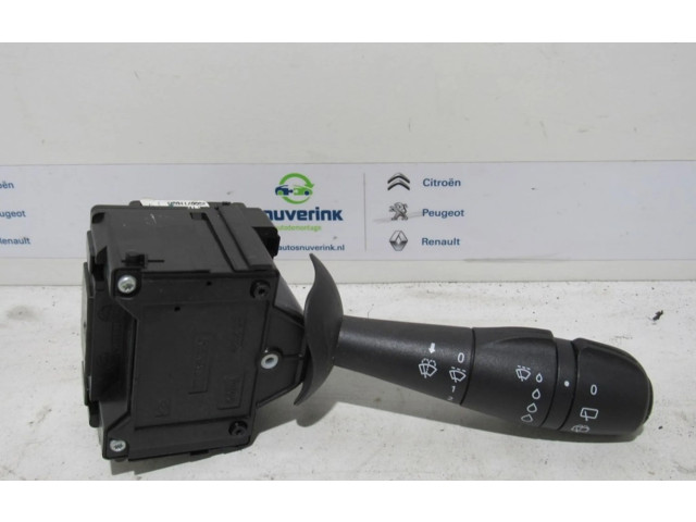 Ручка стеклоочистителей 8201168013, 8201168013   Renault Captur