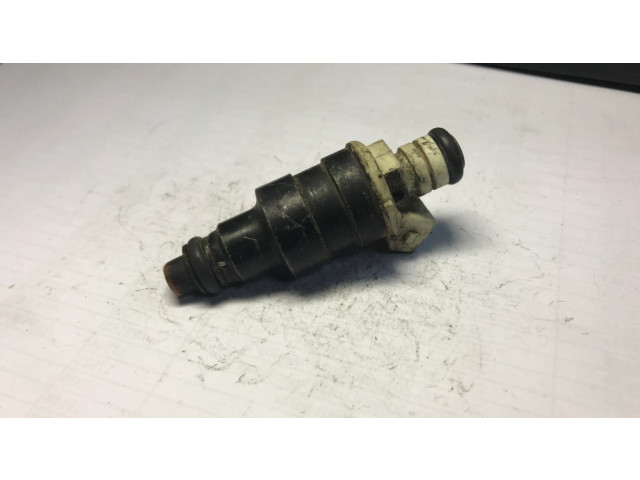 Vstřikovač 0280150208   BMW 3 E30  pro benzínový motor 0.0  