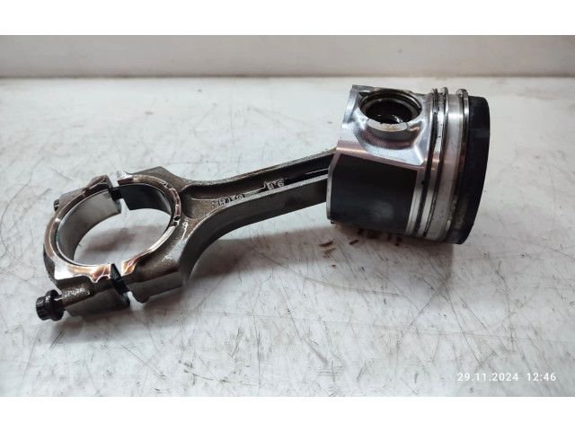  Поршень с шатуном N22B4   Honda Civic IX  