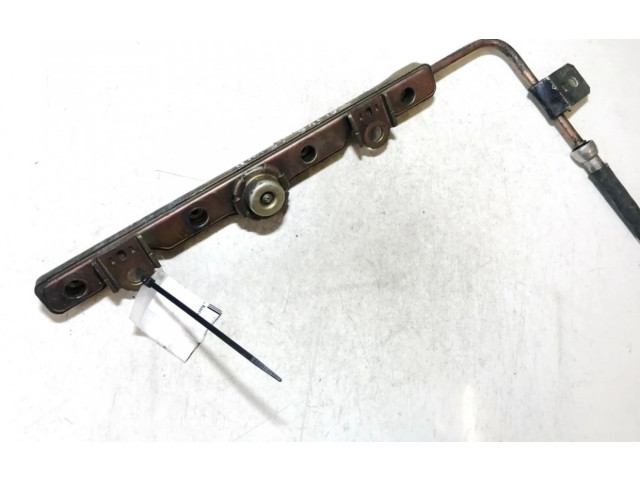 Vstřikovací lišta 2325022040   Toyota Celica T200     