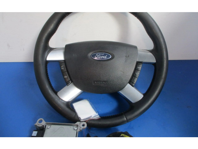 Руль Ford Focus C-MAX  2003 - 2010 года 3M513600C, 3M513600C      