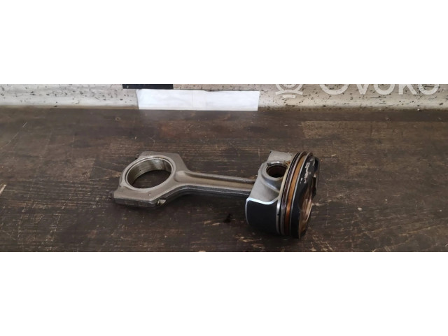  Поршень S55-B30A   BMW 4 F32 F33  
