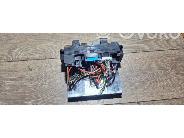 Блок предохранителей 2095452001   Mercedes-Benz CLK A209 C209