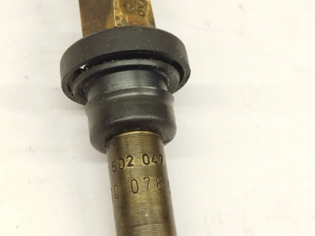 Vstřikovač 0000785623   Mercedes-Benz E W124  pro benzínový motor 2.6  
