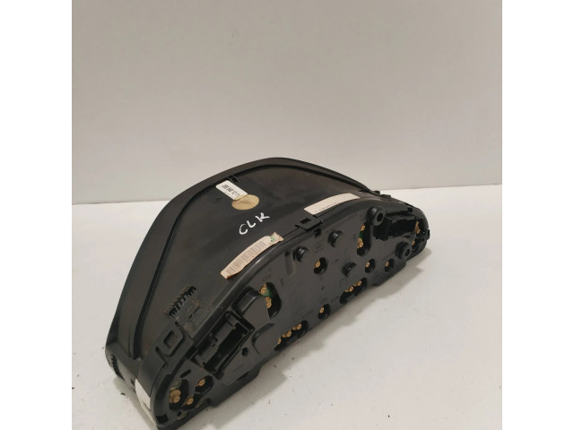 Přístrojová deska  Mercedes-Benz CLK A208 C208 2000 2085401211, 110008737007  