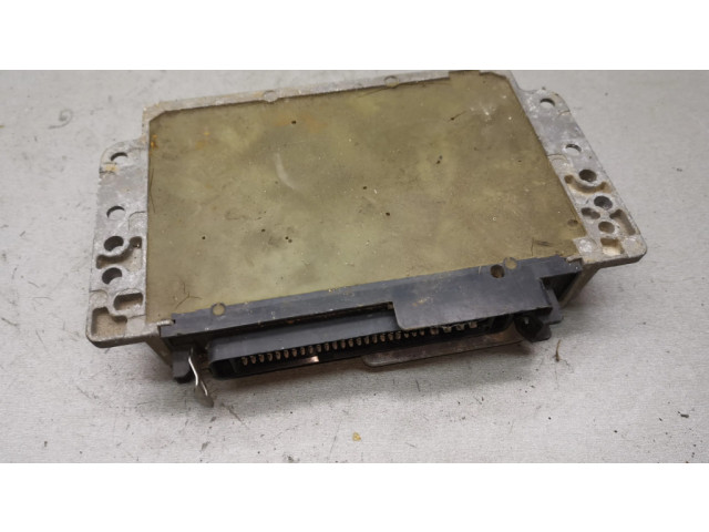 Блок управления двигателя 7700860319   Renault Megane I