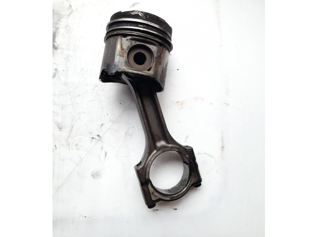  Поршень  7701473483, 7701478827  Renault Espace -  Grand espace IV  