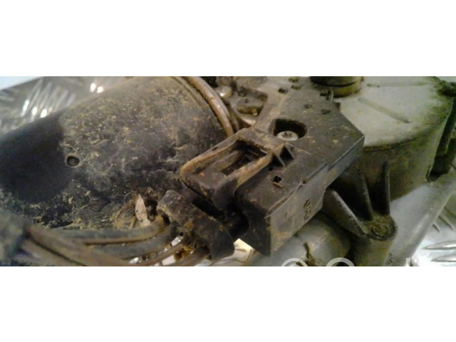 Моторчик дворников 6398200140    Mercedes-Benz Vito Viano W639