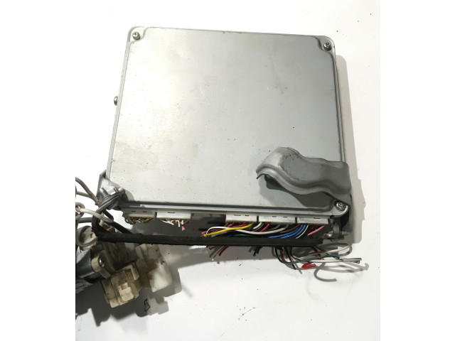 Комплект блоков управления 2120001332, 8966142A22   Toyota RAV 4 (XA20)