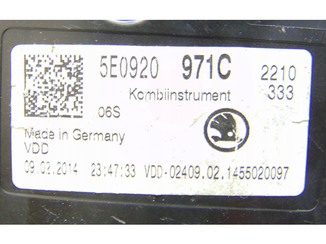 Přístrojová deska  Skoda Octavia Mk3 (5E) 2013 5E0920971C  
