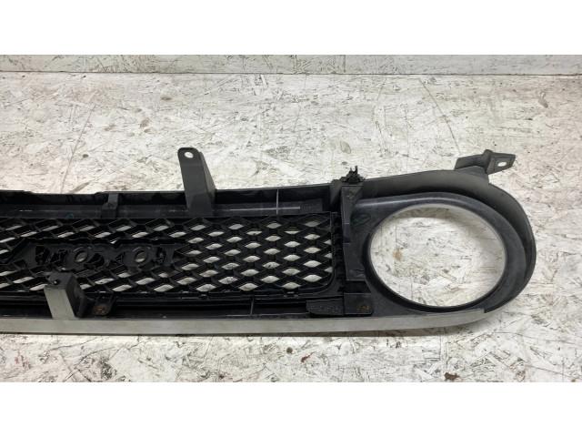 Передняя решётка Toyota FJ cruiser 2006-2010 года 5311435020      