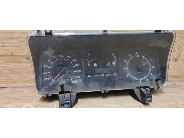 Панель приборов 90BB10849CB   Ford Sierra       