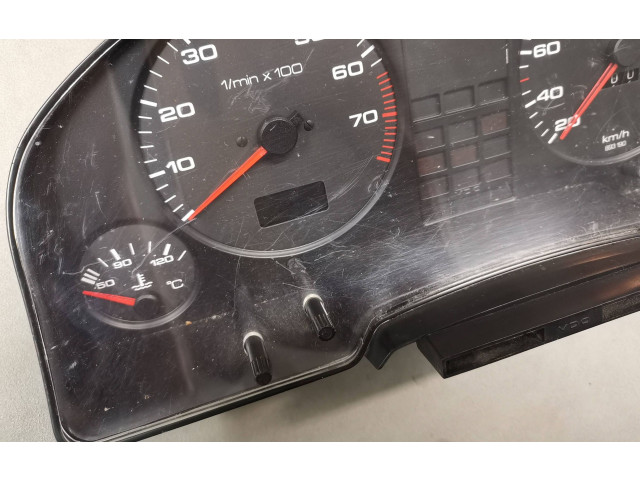Přístrojová deska  Audi 80 90 B3 1990 893919033  