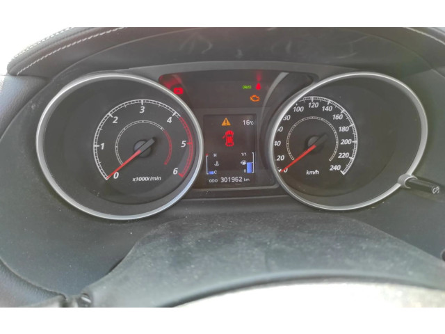Přístrojová deska  Mitsubishi Outlander 2011 8100B622  