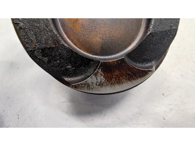 Píst 8619196, 11258619196   BMW 4 F32 F33  pro benzínový motor 3.5 N55B30A 435i