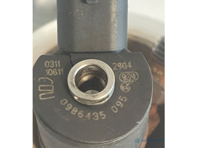 Vstřikovač 0986435095   Land Rover Freelander     