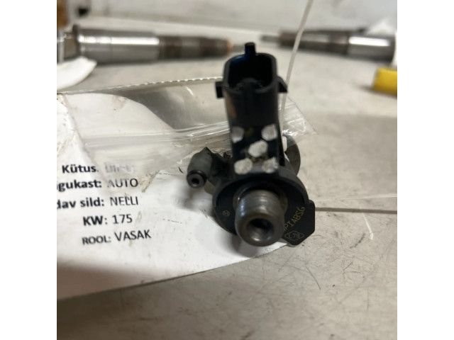 Vstřikovač 0445116033   Infiniti FX  pro naftový motor 3.0  