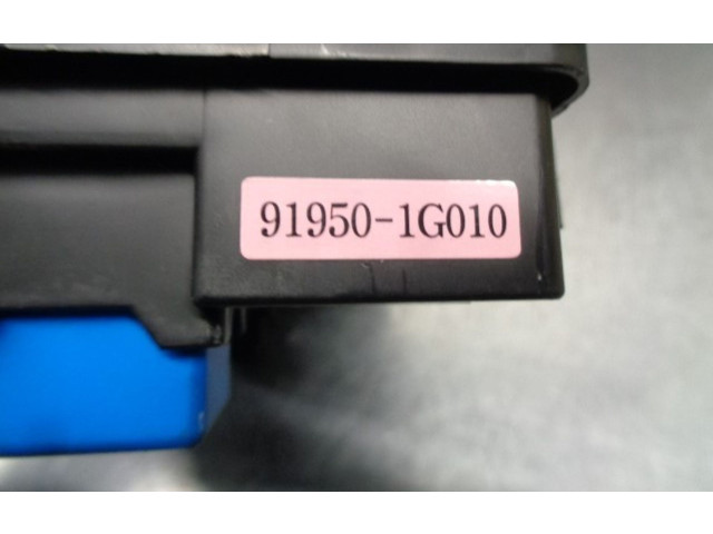 Pojistková skříňka Řídící jednotka BSM 919501G010   Hyundai Accent 2008