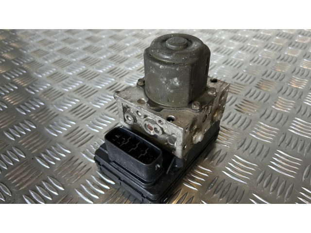Jednotka ABS 4451013070   Toyota Corolla Verso E121 2003