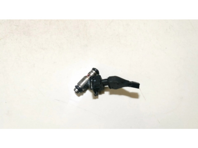 Vstřikovač 8200051963   Renault Clio II  pro benzínový motor 1.4  