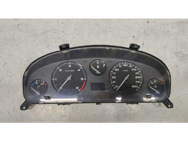 Přístrojová deska  Peugeot 406 2000 9644231180  