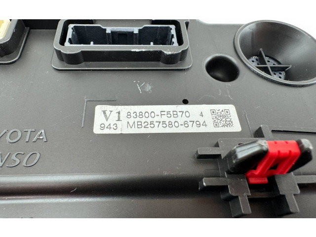 Панель приборов 83800F5B70   Toyota Yaris Cross       