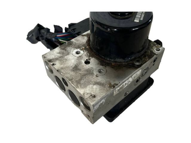 Jednotka ABS 30714956, P30714952   Volvo XC90 2004