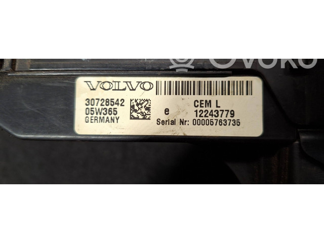   Pojistková skříňka 30728542, 05W365   Volvo S60 2007