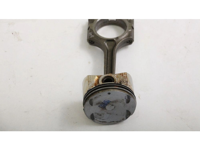 Píst Z6Y111SA0B, Z6Y111SA0B   Mazda 3 I    Z627 