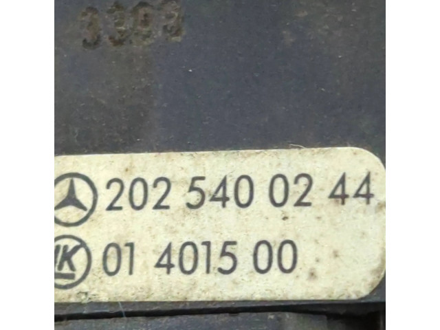 Ручка стеклоочистителей 2025400244, 01401500   Mercedes-Benz C W202