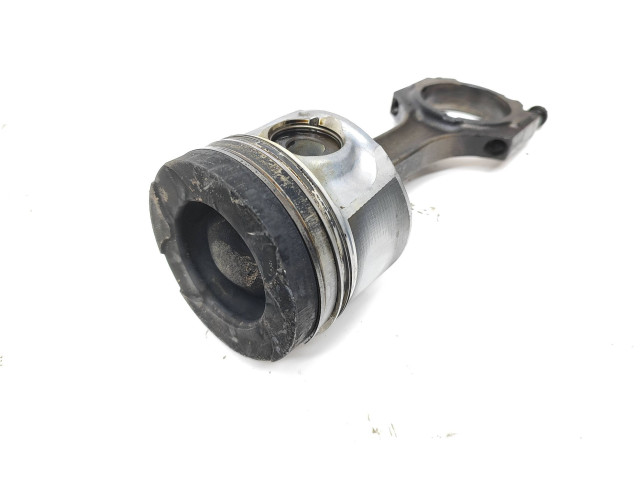 Píst 0217741   Toyota Land Cruiser (J200)     