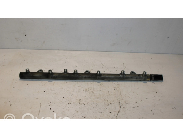 Vstřikovací lišta 0445216002   BMW 5 E39  pro naftový motor 2.5 256D1 Dyzelis