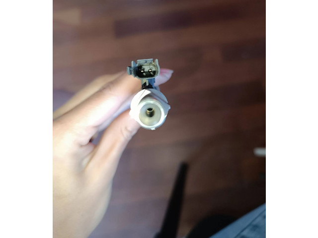 Vstřikovač 13647639994, 10213541   BMW 4 F32 F33  pro benzínový motor 3.0  
