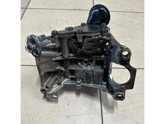 Масляный насос   11418513756, 8513756  BMW 5 F10 F11 2.0