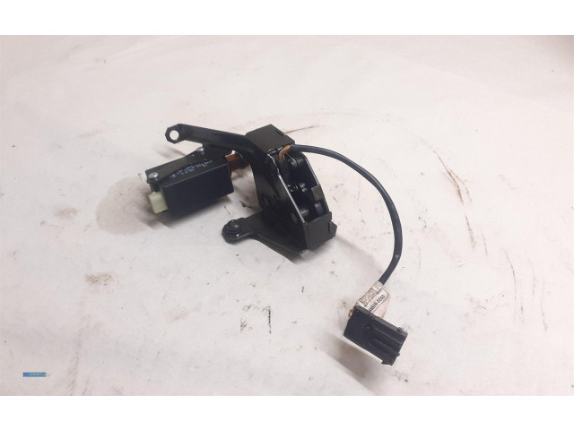 Замок багажника 67118384069    BMW 5 E39 1996 - 2003 года