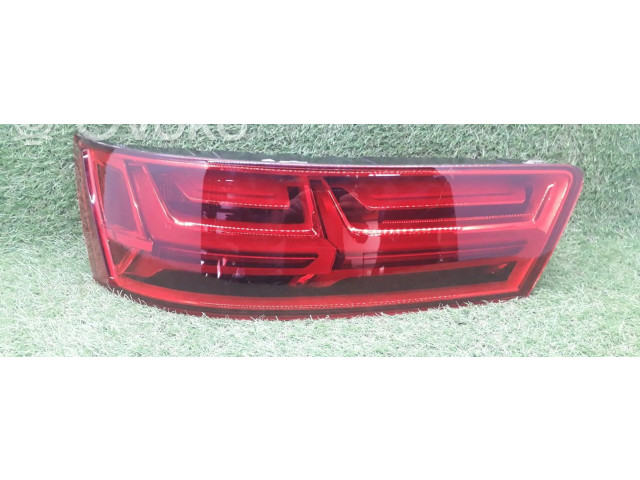 Задний фонарь  APG    Audi Q7 4M   2015- года