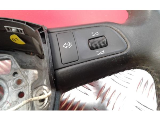 Volant Audi RS4 B7 2007 8K0419091B, COMDESGASTE  